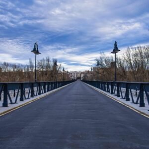 Perspectiva del Puente de Hierro de Logroño